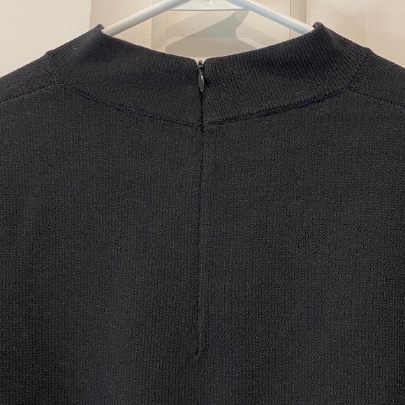 New! St. John Knits Black Mock Neck Long Sleeve Pullover Top NWT 16071 - Picture 6 of 11